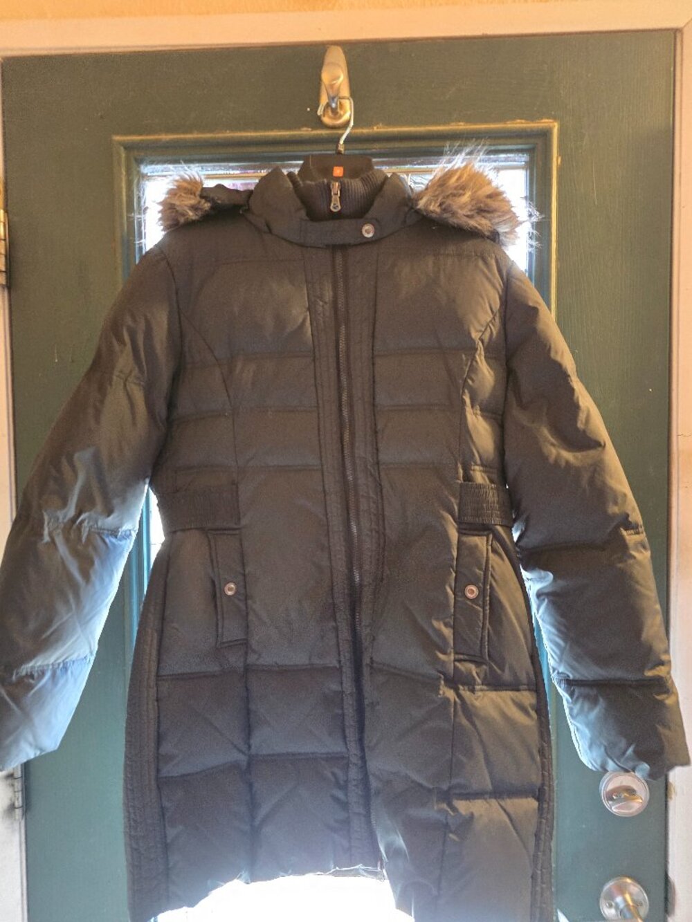 Black Womens Cold Weather Polyester Jacket Filled with Down Size XL